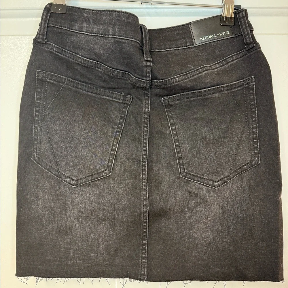 Kendall & Kylie Black Mini Skirt (NWT) - Picture 2 of 6
